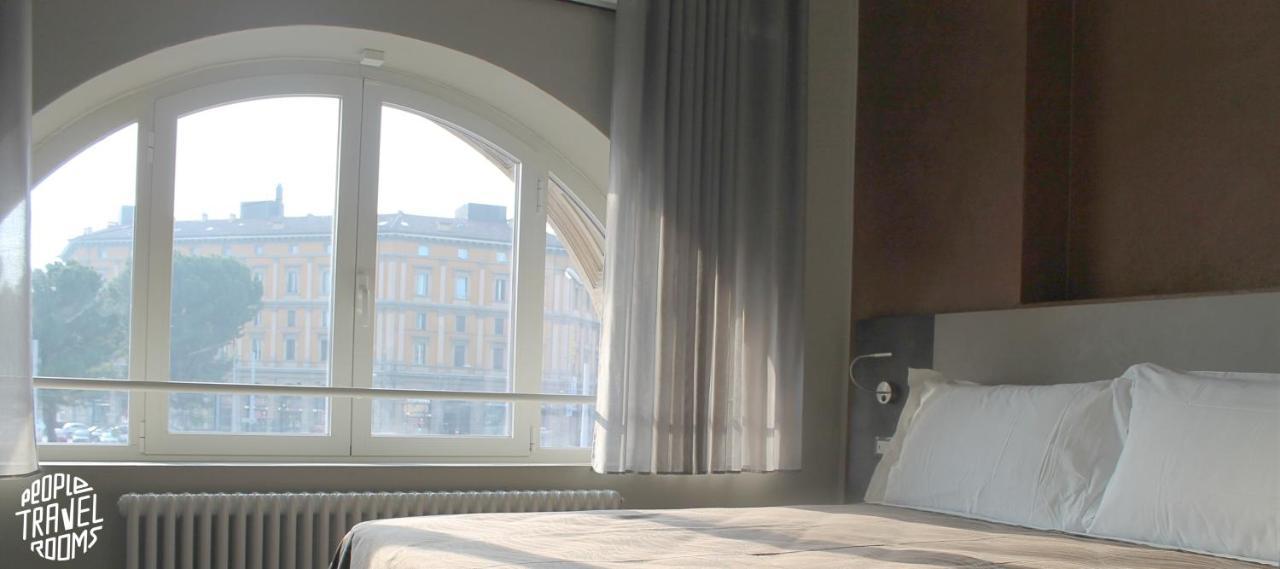 People Travel Rooms Bologna Bagian luar foto