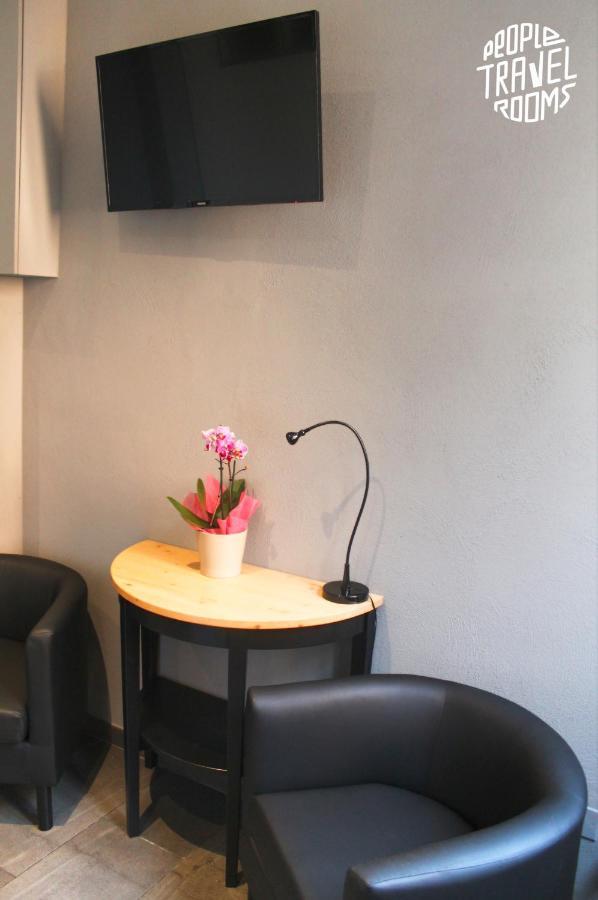 People Travel Rooms Bologna Bagian luar foto