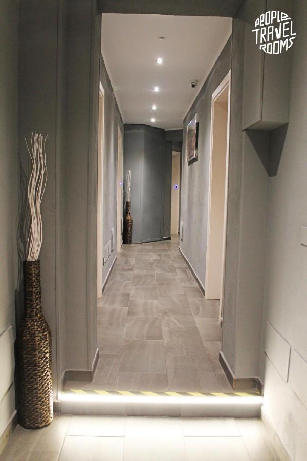 People Travel Rooms Bologna Bagian luar foto