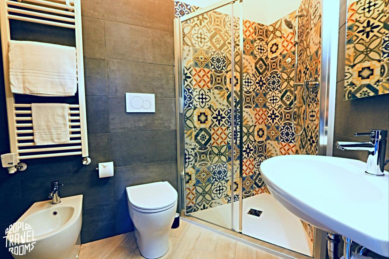 People Travel Rooms Bologna Bagian luar foto