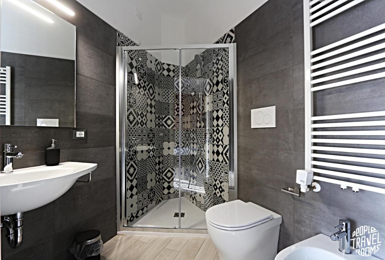 People Travel Rooms Bologna Bagian luar foto